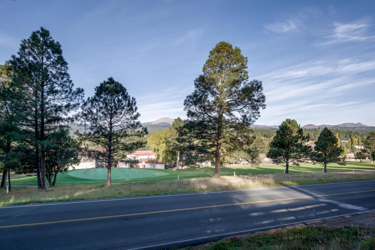 Apache Village Cabinette 11, Queen Bed, Midtown, Sleeps 2 Ruidoso Exterior photo