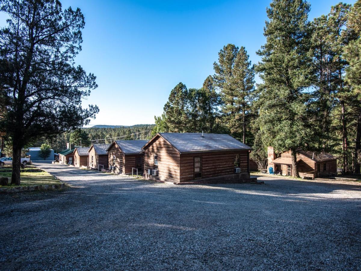 Apache Village Cabinette 11, Queen Bed, Midtown, Sleeps 2 Ruidoso Exterior photo