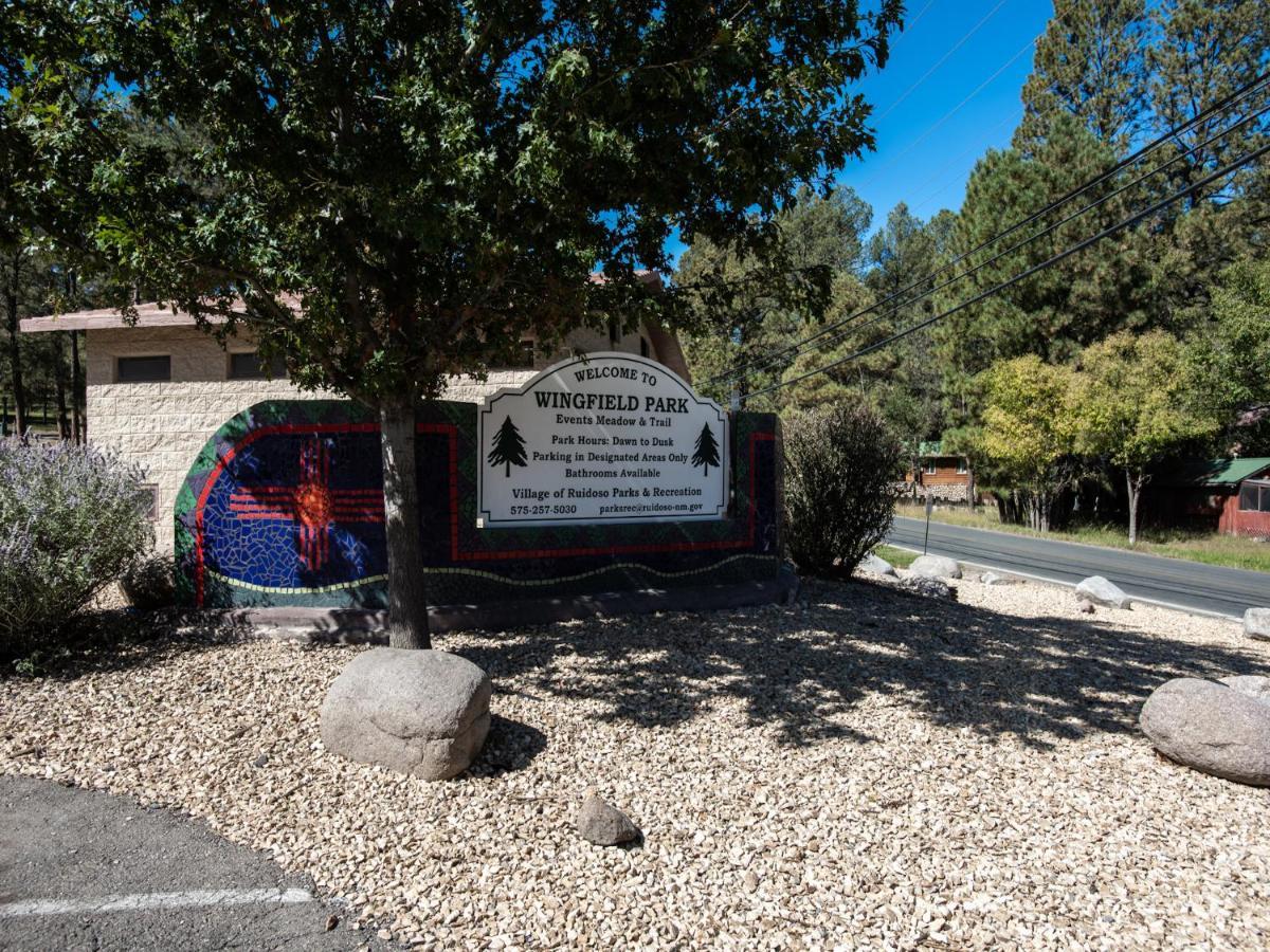 Apache Village Cabinette 11, Queen Bed, Midtown, Sleeps 2 Ruidoso Exterior photo
